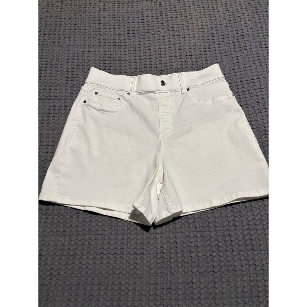 ❤️SPANX Denim High Rise Shaping Shorts NWT